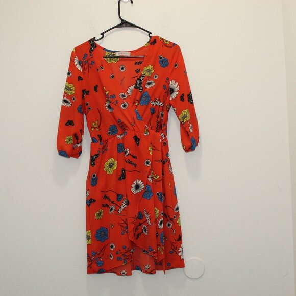 Dream of Me Red Floral Dress Size Medium - Picture 1 of 11